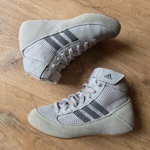 Adidas Youth HVC 2 Wrestling Shoes (Light Onyx / Dark Onyx) Size 11K Toddler
